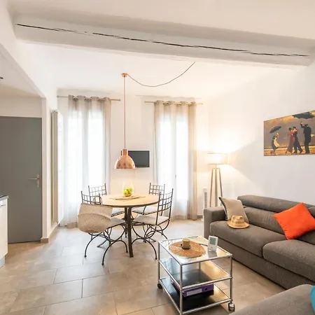Apartment Oisivete Avec Terrasse Vue Sur Patio Et Clim Montpellier