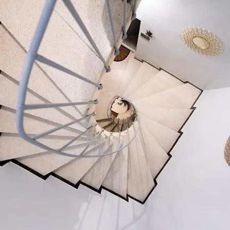 Oisivité Classée 3 étoiles Avec Terrasse, Climatisation Et Garage Appartement Montpellier