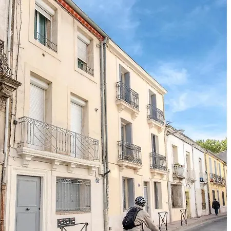 Oisivete Avec Terrasse Vue Sur Patio Et Clim * Montpellier